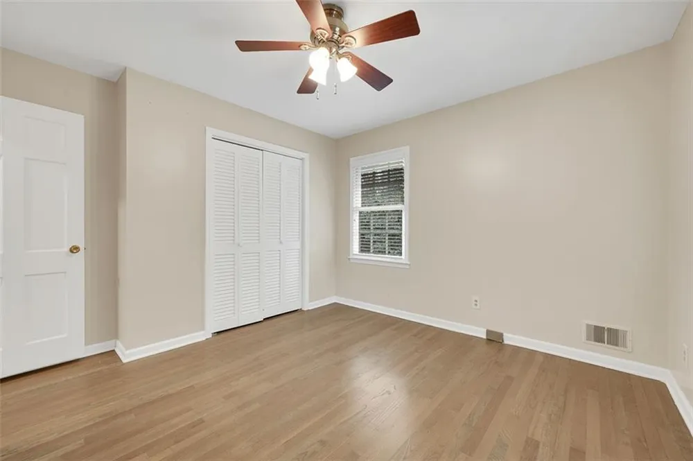 4517 E KINGS POINT CIRCLE Dunwoody, GA 30338