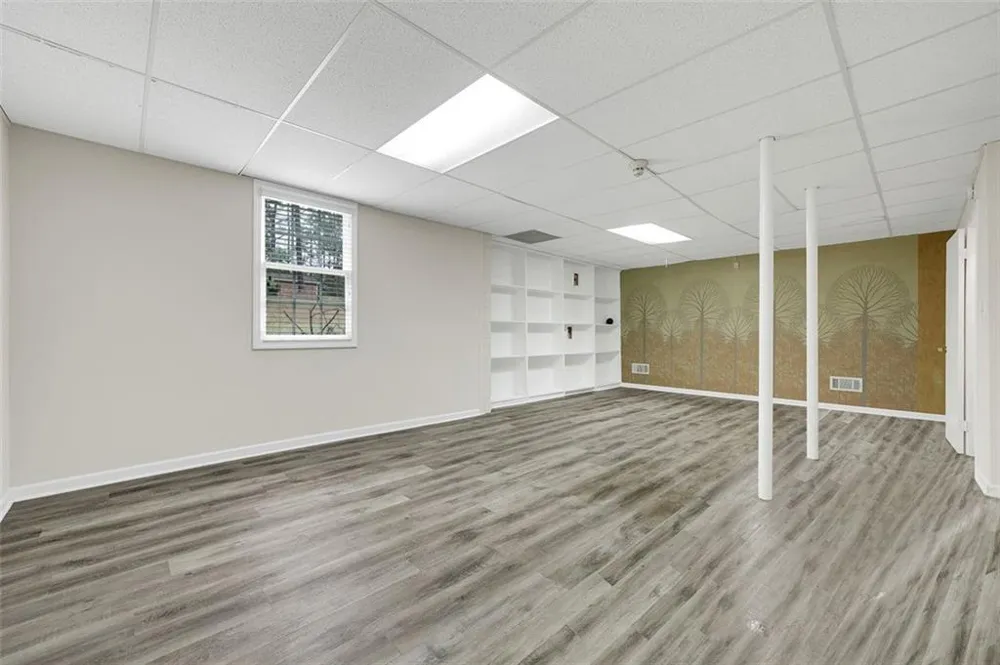 4517 E KINGS POINT CIRCLE Dunwoody, GA 30338