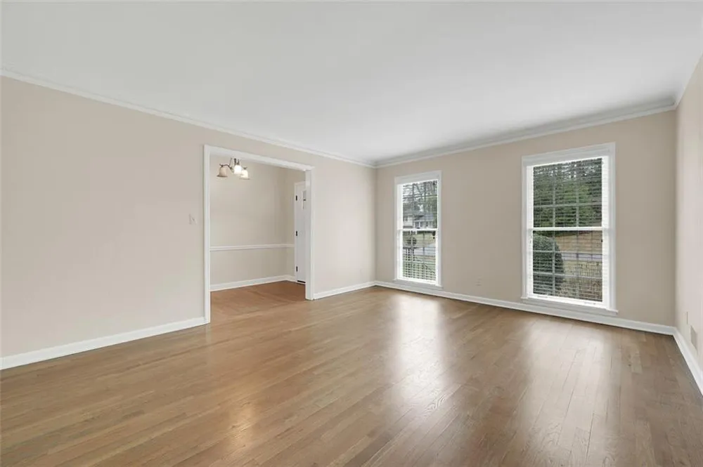 4517 E KINGS POINT CIRCLE Dunwoody, GA 30338