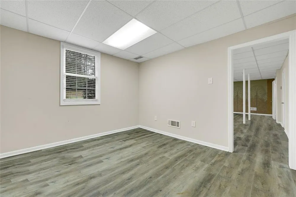 4517 E KINGS POINT CIRCLE Dunwoody, GA 30338