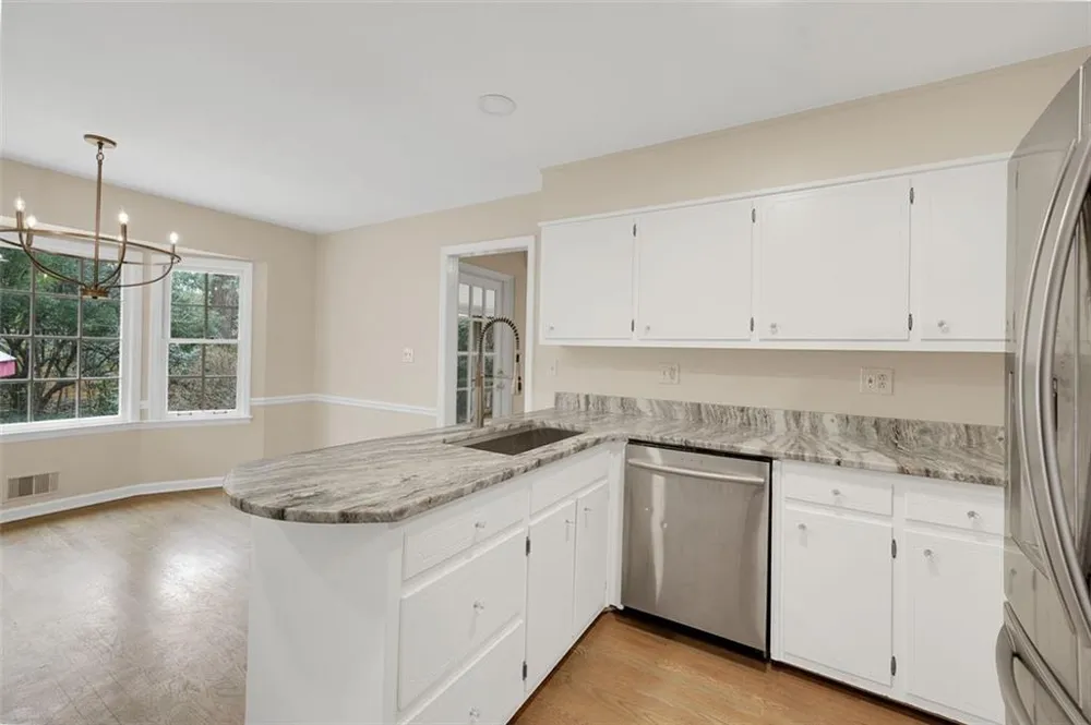 4517 E KINGS POINT CIRCLE Dunwoody, GA 30338
