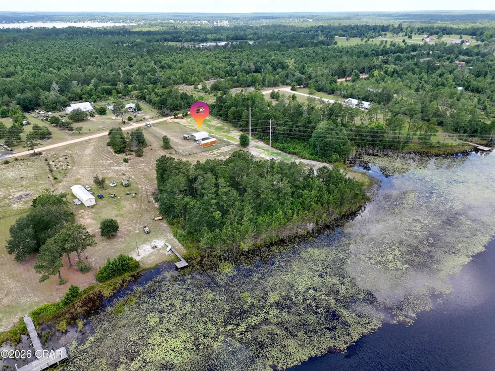 422 Mcduff Drive Alford, FL 32420