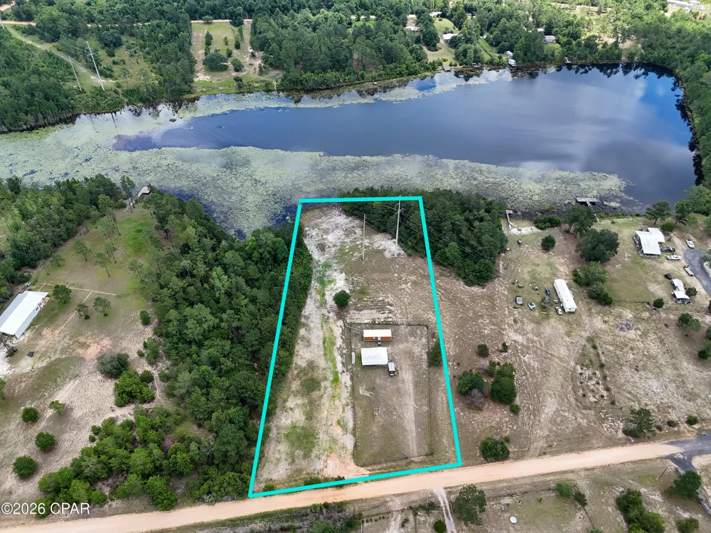 422 Mcduff Drive Alford, FL 32420