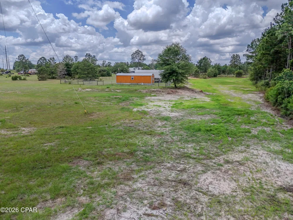 422 Mcduff Drive Alford, FL 32420