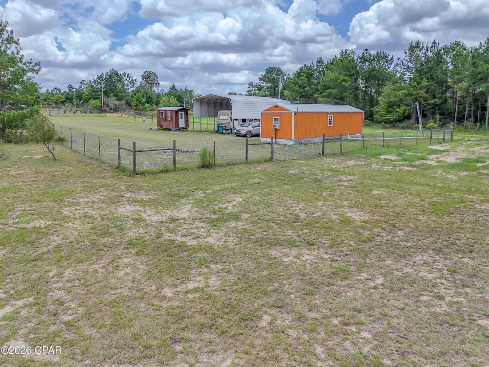 422 Mcduff Drive Alford, FL 32420