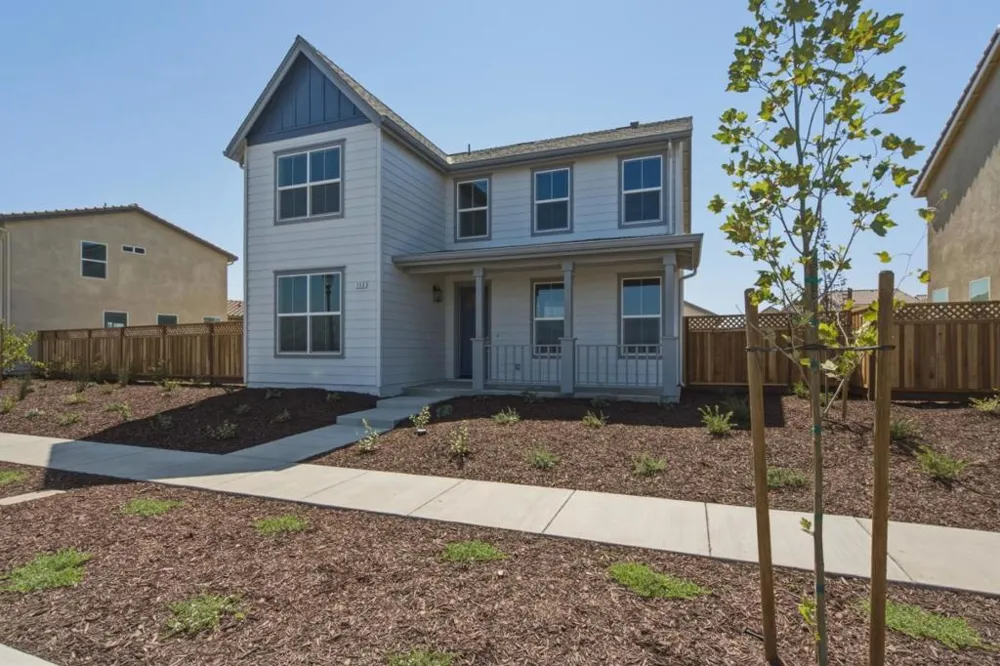 113 Carmona Drive King City, CA 93930