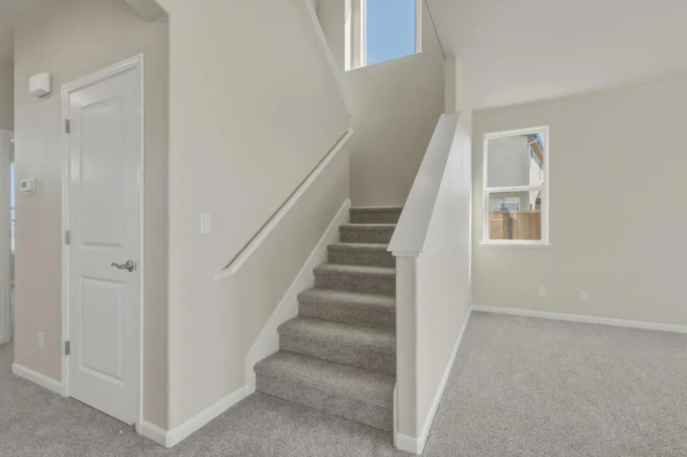 113 Carmona Drive King City, CA 93930