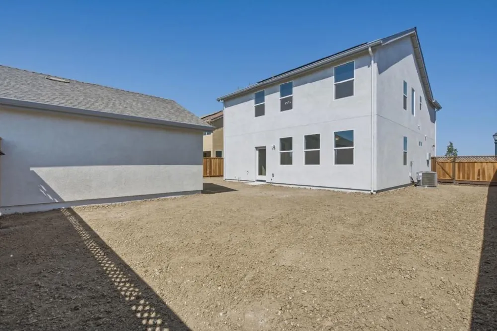 113 Carmona Drive King City, CA 93930