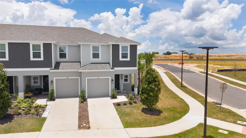 7771 WATERSCAPE Groveland, FL 34736
