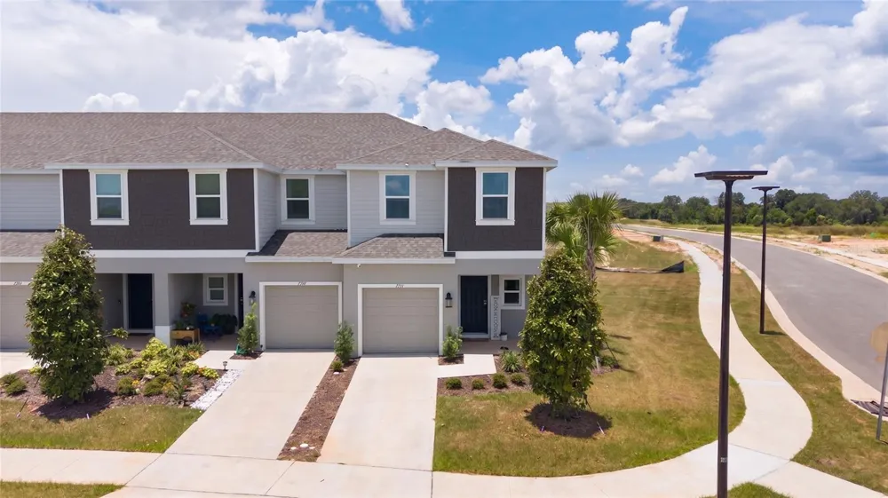 7771 WATERSCAPE Groveland, FL 34736