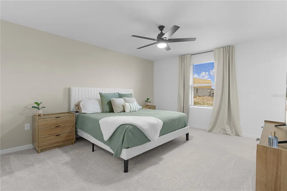 7771 WATERSCAPE Groveland, FL 34736