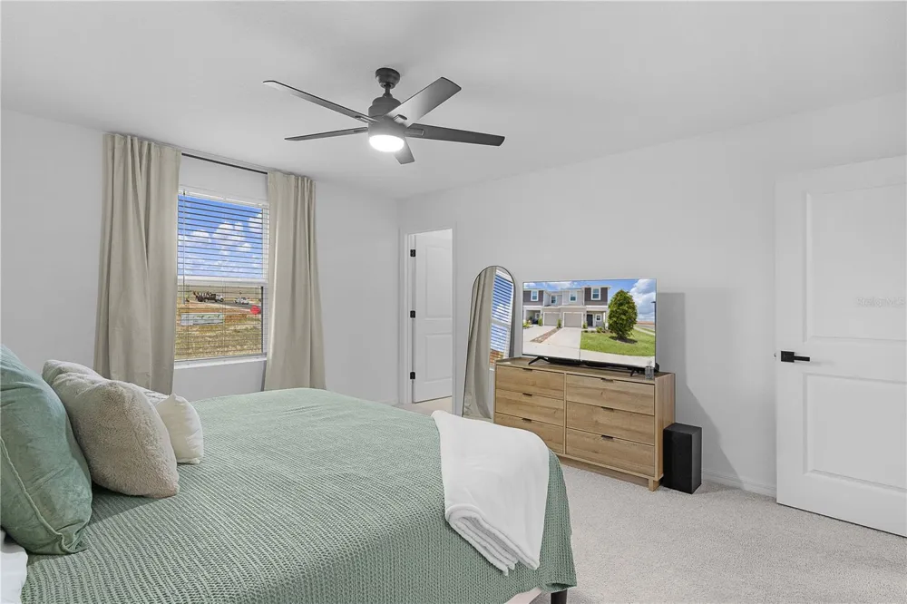 7771 WATERSCAPE Groveland, FL 34736