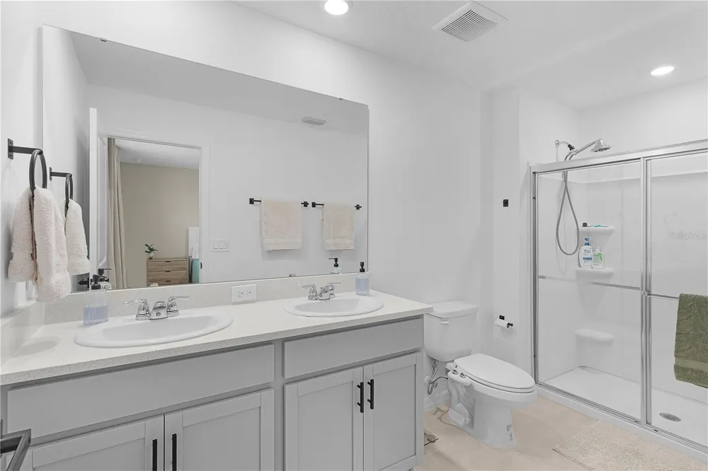 7771 WATERSCAPE Groveland, FL 34736