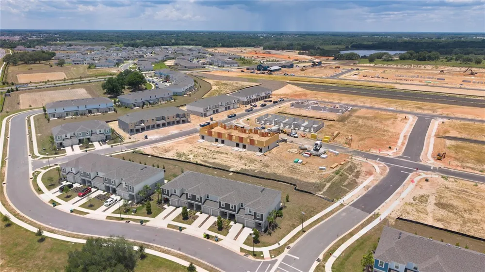 7771 WATERSCAPE Groveland, FL 34736