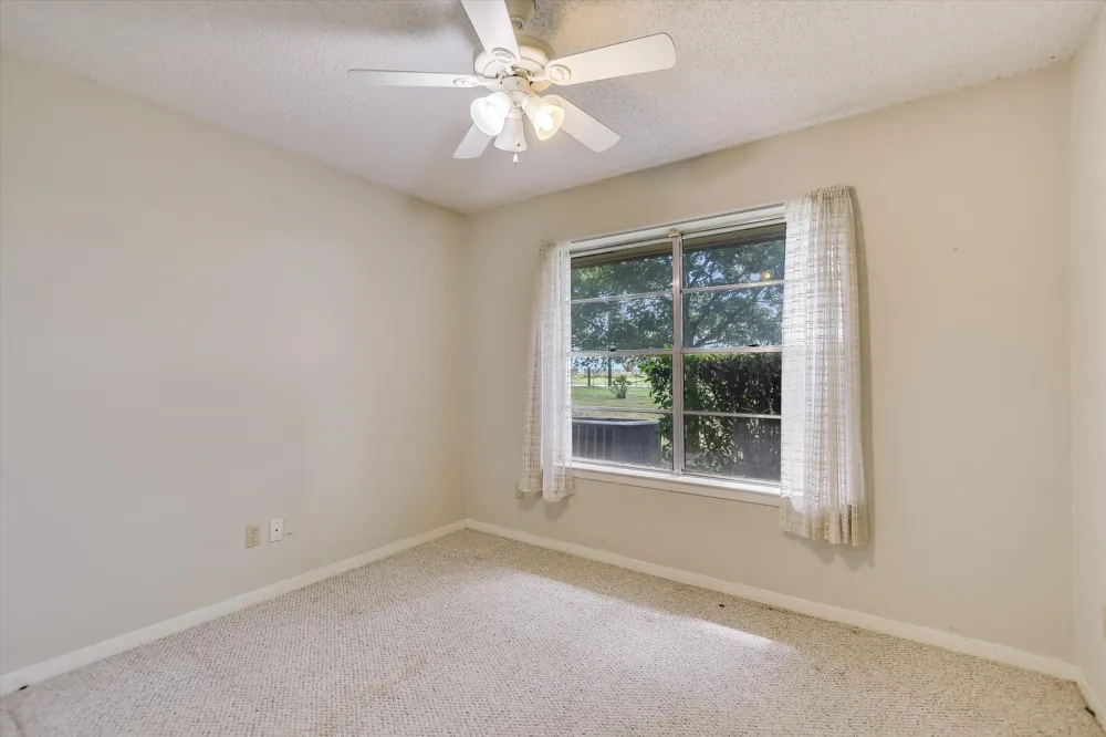 7 Brenda Lane Round Rock, TX 78665