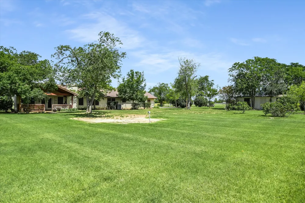 7 Brenda Lane Round Rock, TX 78665