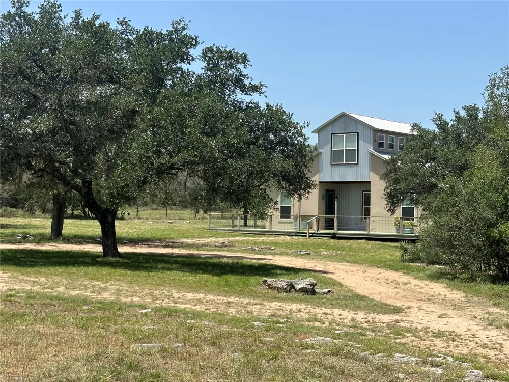 332 Turkey Dr Road Dripping Springs, TX 78620