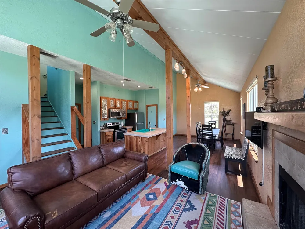 332 Turkey Dr Road Dripping Springs, TX 78620