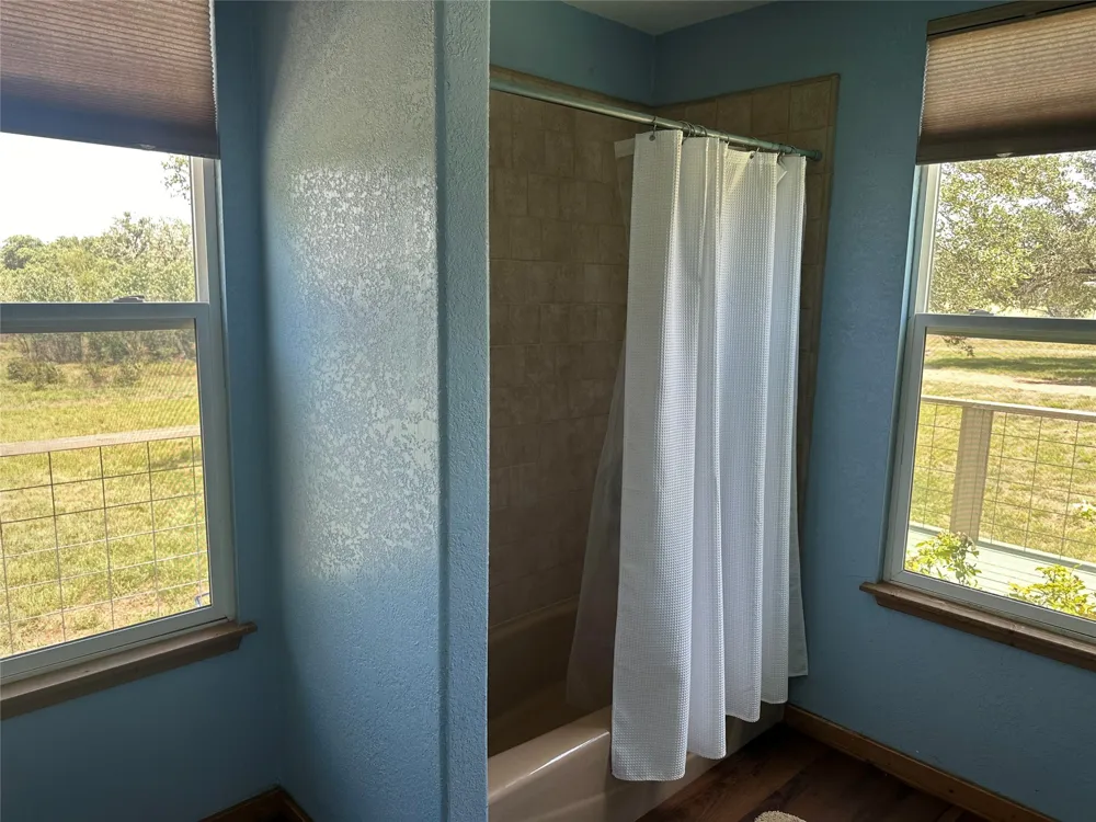 332 Turkey Dr Road Dripping Springs, TX 78620