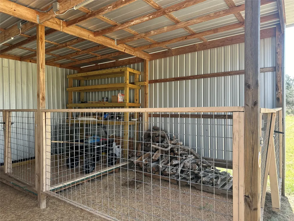 332 Turkey Dr Road Dripping Springs, TX 78620
