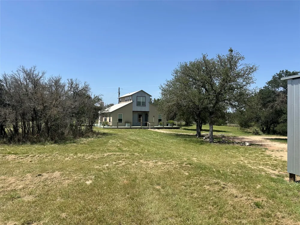 332 Turkey Dr Road Dripping Springs, TX 78620