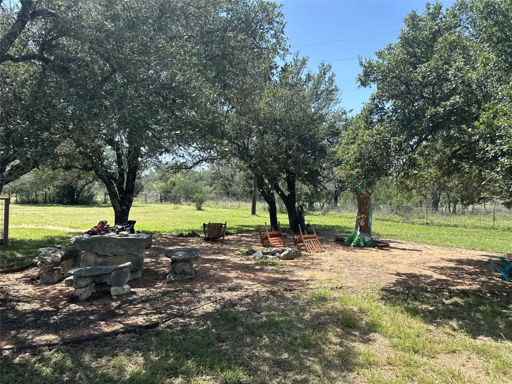 332 Turkey Dr Road Dripping Springs, TX 78620