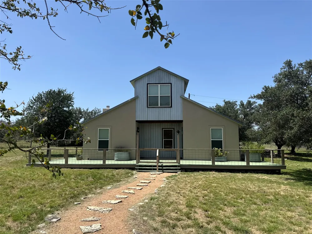 332 Turkey Dr Road Dripping Springs, TX 78620