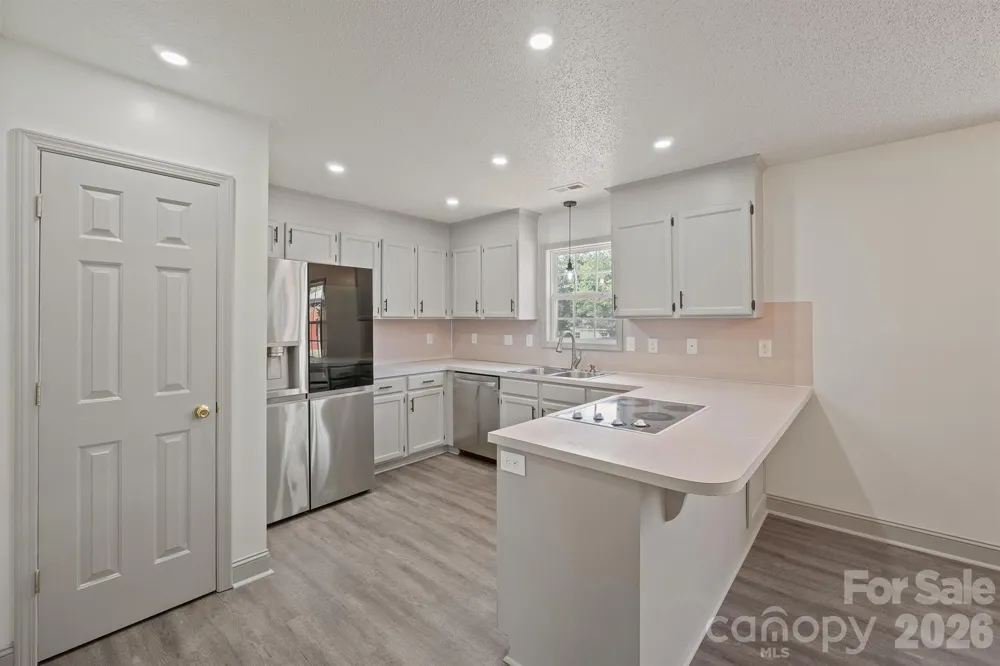 114 Glenwood Valley Drive Harmony, NC 28634