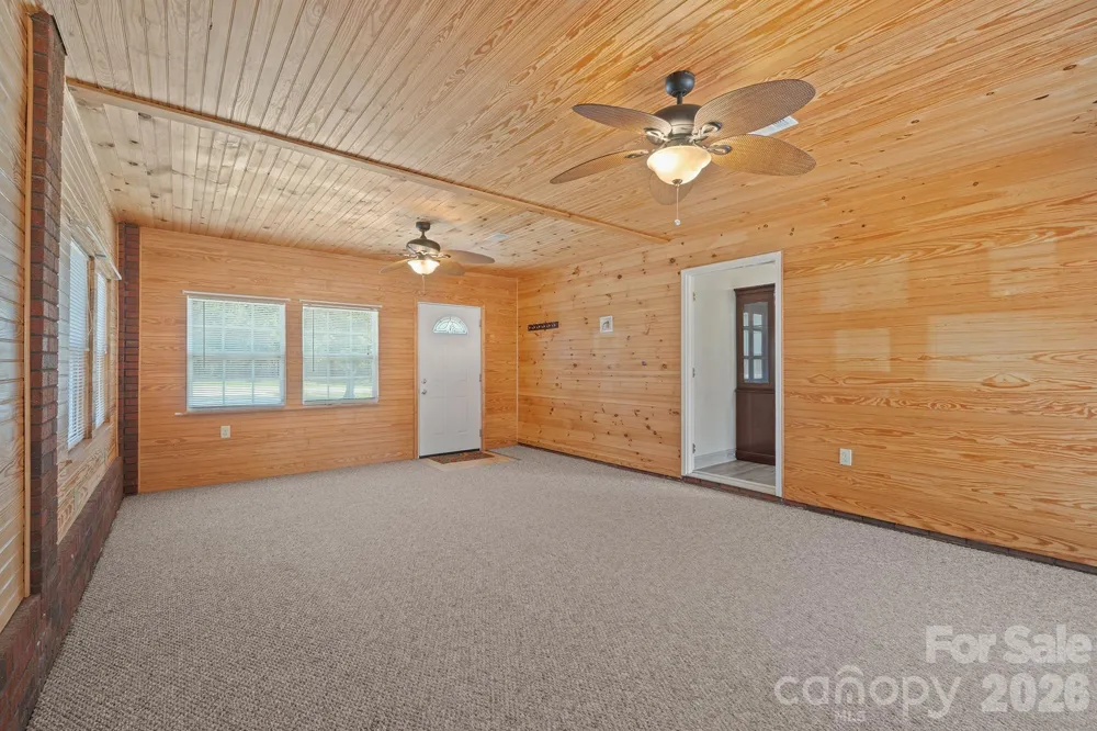 114 Glenwood Valley Drive Harmony, NC 28634