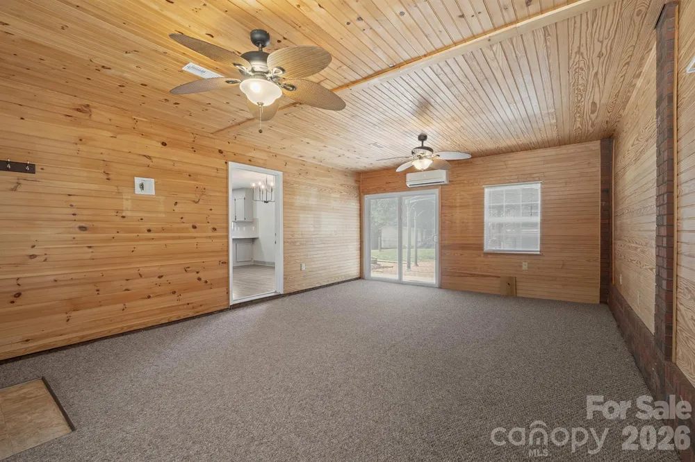 114 Glenwood Valley Drive Harmony, NC 28634