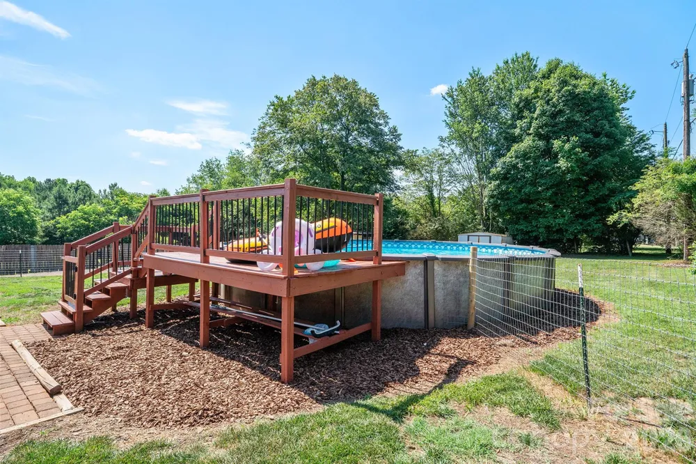 114 Glenwood Valley Drive Harmony, NC 28634