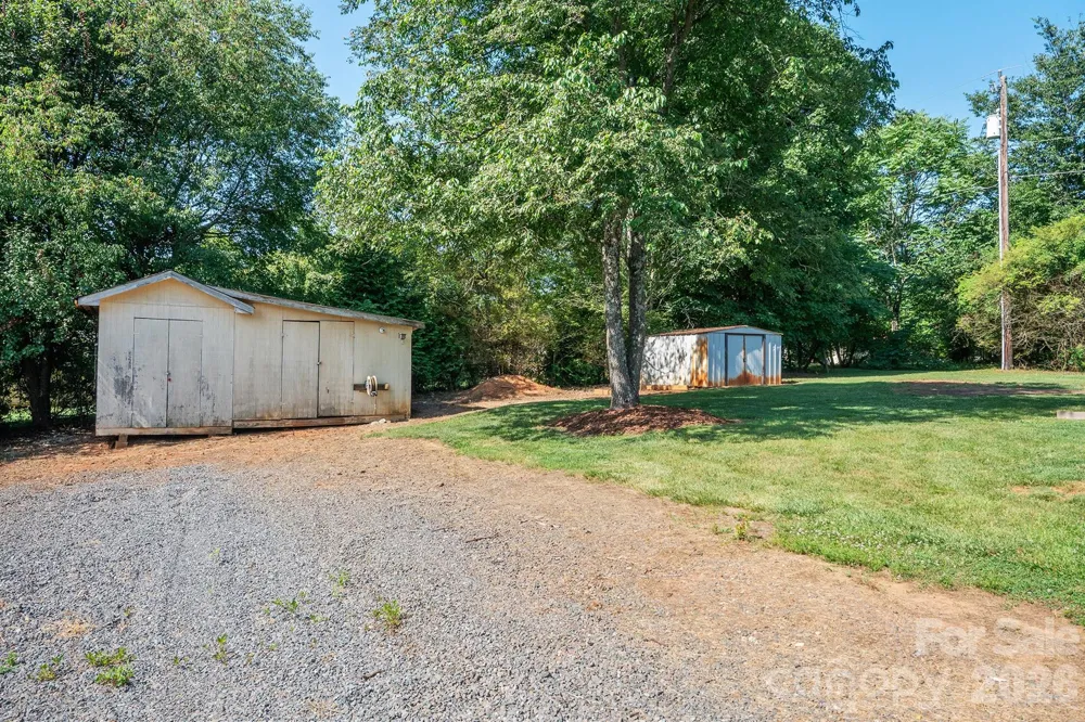 114 Glenwood Valley Drive Harmony, NC 28634