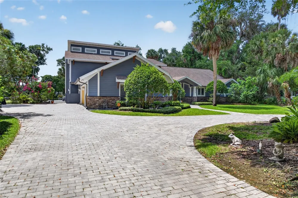 6315 PALMAS BAY CIRCLE Port Orange, FL 32127