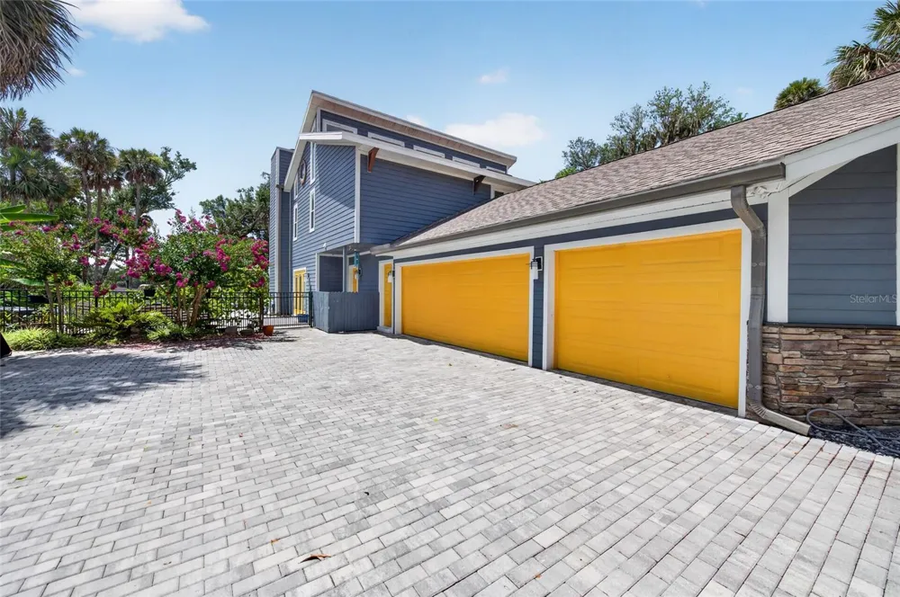 6315 PALMAS BAY CIRCLE Port Orange, FL 32127