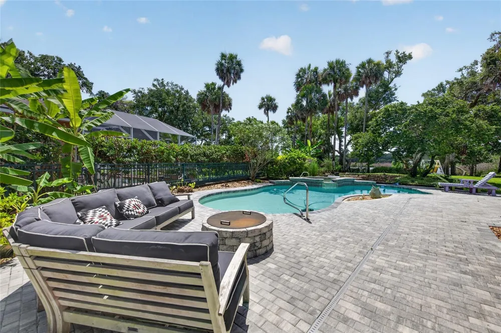 6315 PALMAS BAY CIRCLE Port Orange, FL 32127