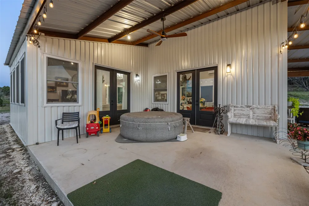 830 Ulrich Road Johnson City, TX 78636