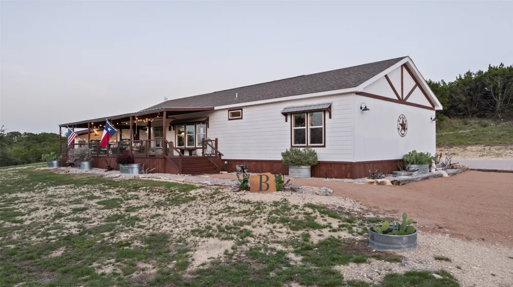 830 Ulrich Road Johnson City, TX 78636