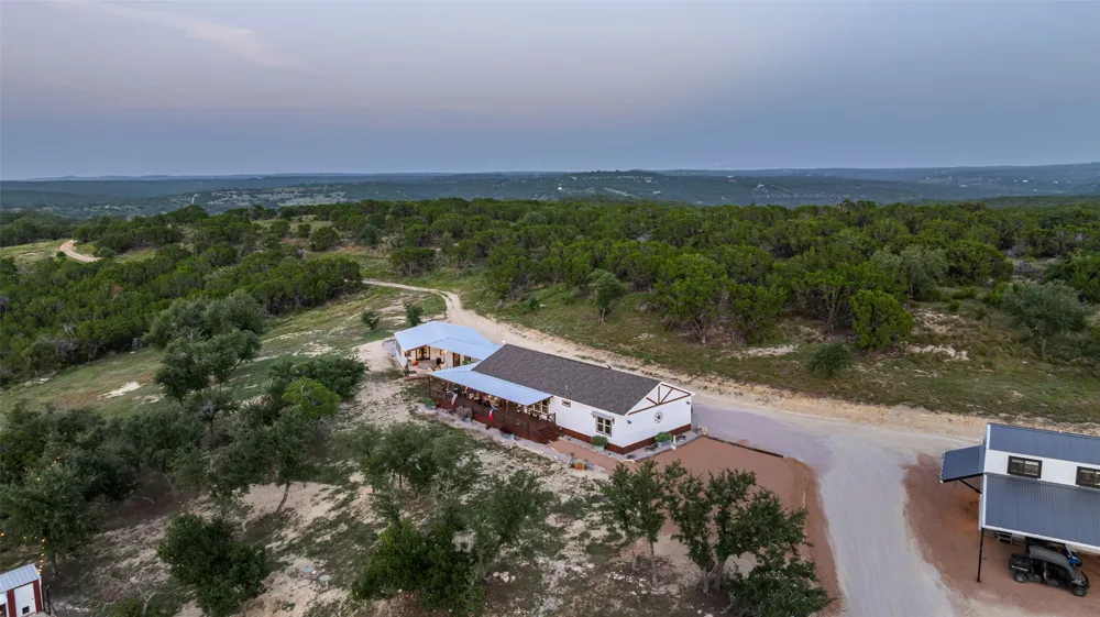 830 Ulrich Road Johnson City, TX 78636