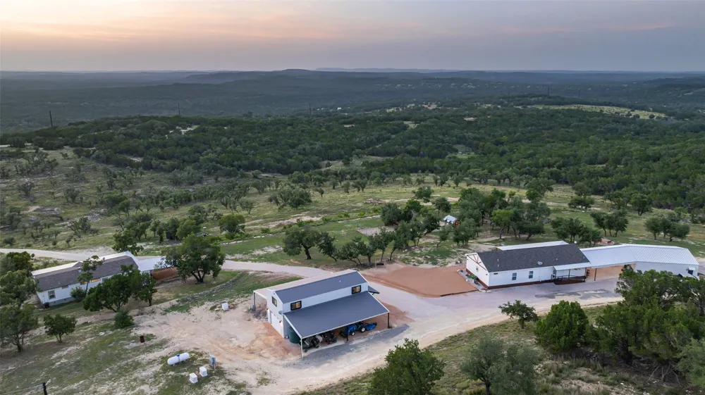 830 Ulrich Road Johnson City, TX 78636