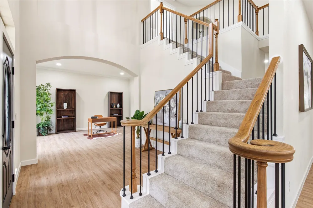 634 Meadowcrest Drive Highland Village, TX 75077