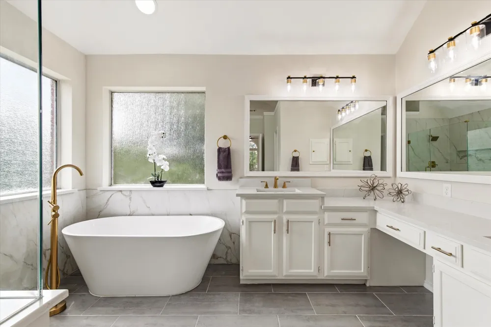 634 Meadowcrest Drive Highland Village, TX 75077