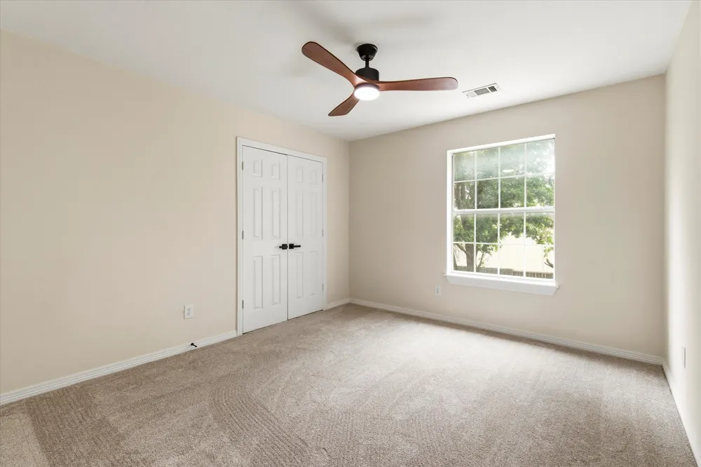 634 Meadowcrest Drive Highland Village, TX 75077