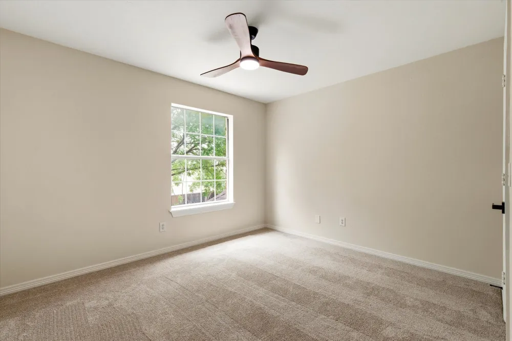 634 Meadowcrest Drive Highland Village, TX 75077
