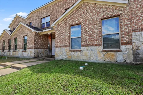 1922 Timber Oaks Drive