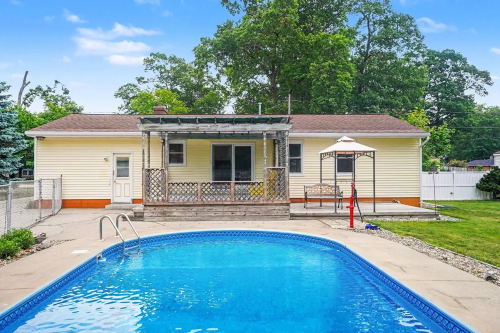 1605 Hansen Street Laketon Township, MI 49445