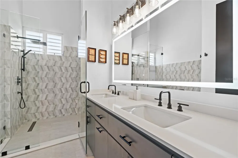 155 CANDELERO DRIVE #D7 Humacao, PR 00791