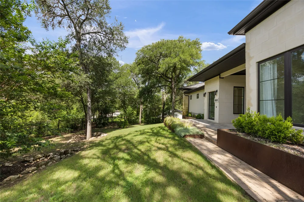 5103 ROLLINGWOOD DRIVE Rollingwood, TX 78746