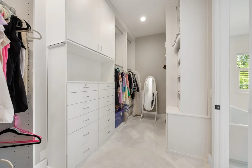5103 ROLLINGWOOD DRIVE Rollingwood, TX 78746
