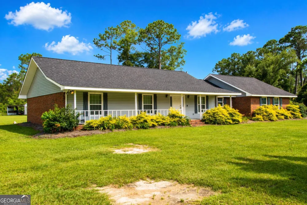 1194 Blackshear Hwy Baxley, GA 31513