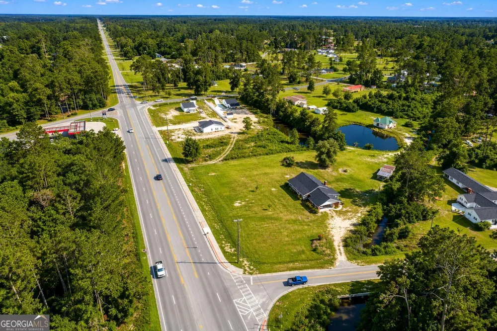1194 Blackshear Hwy Baxley, GA 31513